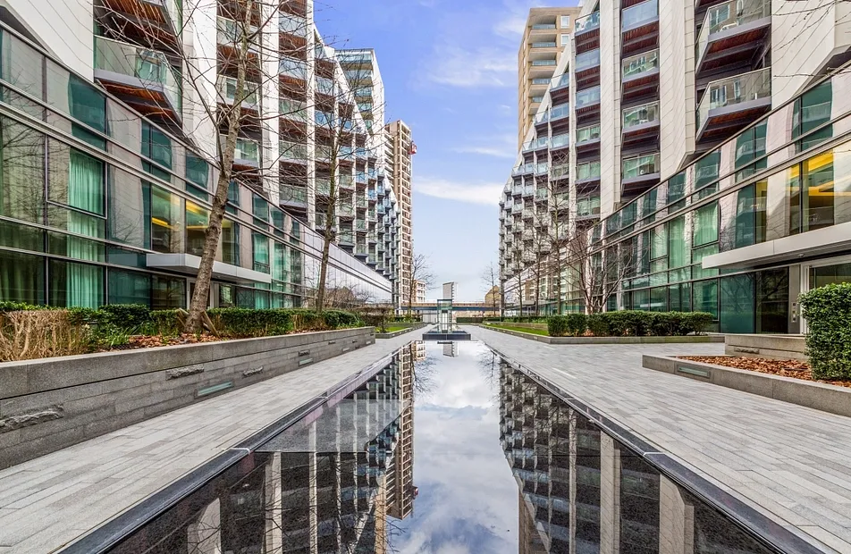 Baltimore Wharf, Canary Wharf, London, E14 - Chase Evans