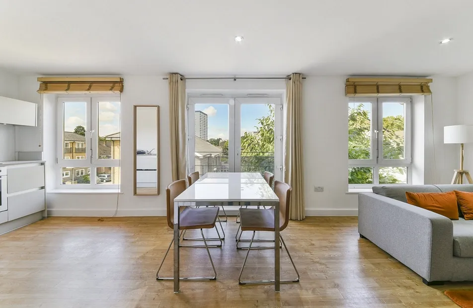 Queensgate House, Bow Cent 1 Hereford Road, Bow, London, E3 - Chase Evans