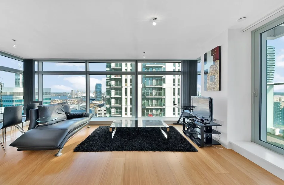 West Tower, Pan Peninsula, 1 Pan Peninsula Square, Canary Wharf, London, E14 - Chase Evans