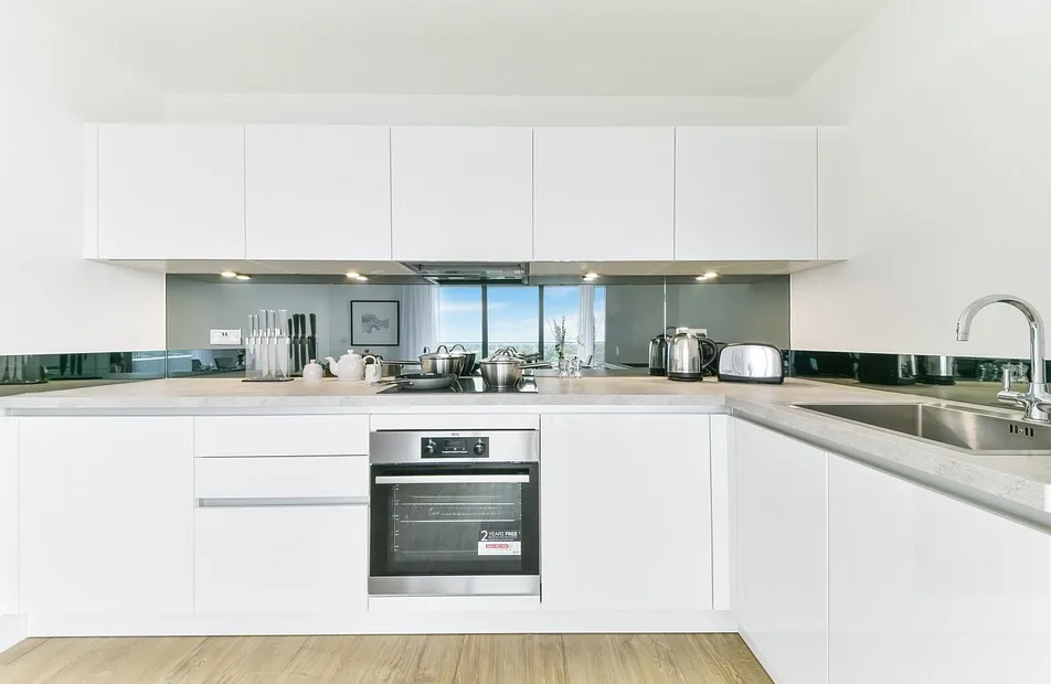 Fairfield Avenue, Staines Upon Thames, Greater London, TW18 - Chase Evans