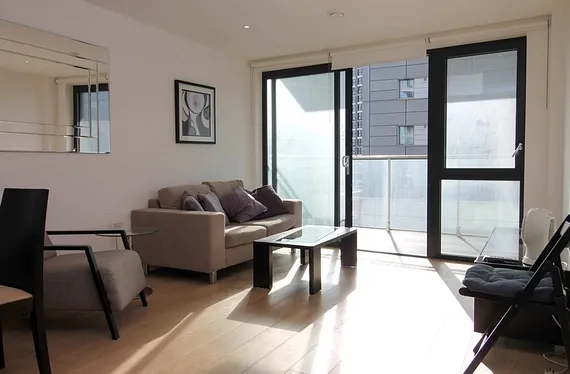 Commercial Street, Aldgate, London, E1 - Chase Evans