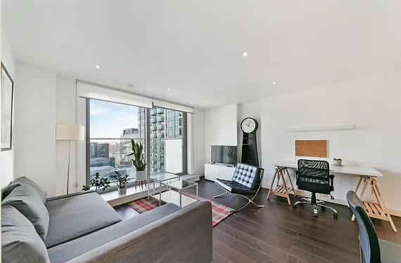 Pan Peninsula Square, Canary Wharf, London, E14 - Chase Evans