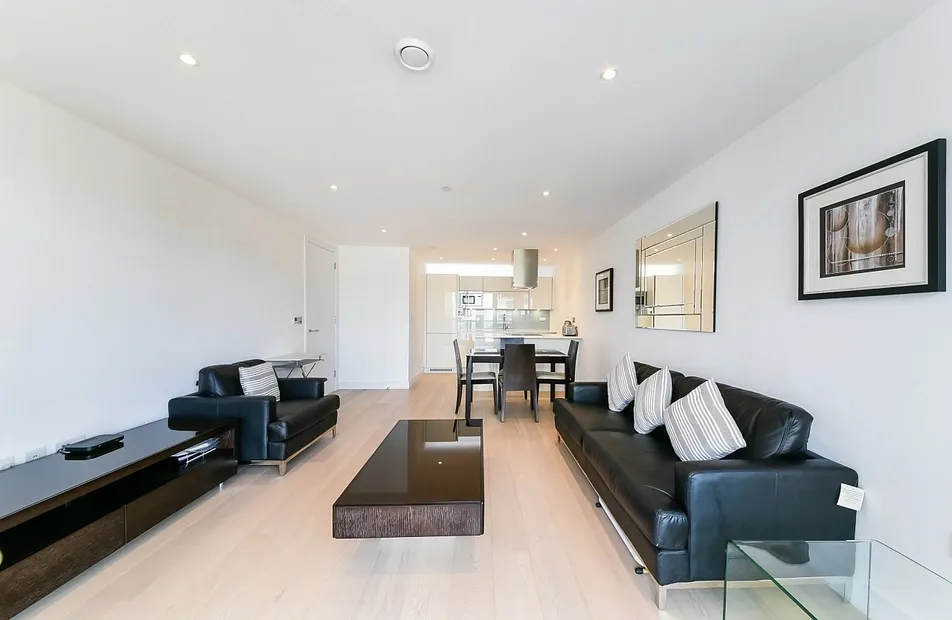 Commercial Street, Aldgate, London, E1 - Chase Evans