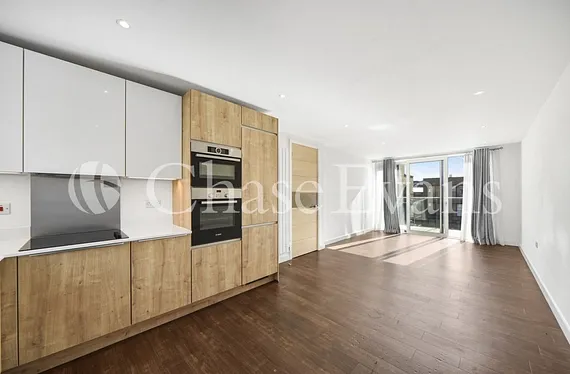 Royal Victoria Gardens, Marine Wharf, Whiting Way, Surrey Quays, London, SE16 - Chase Evans