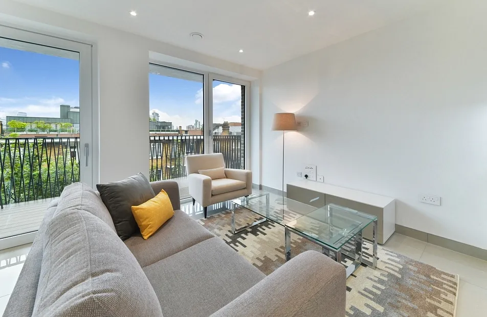 Elliston Apartments, 9 Glade Path, Waterloo, London, SE1 - Chase Evans