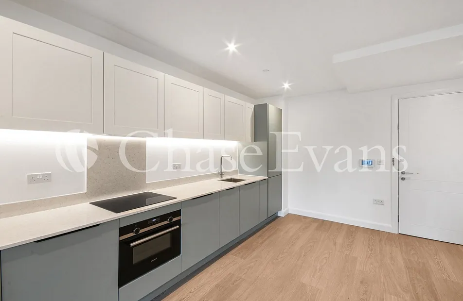 Western Gateway, Royal Eden Docks, London, E16 - Chase Evans
