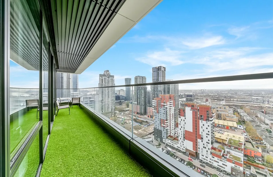 Bagshaw Building, Wardian, 1 Wards Place, Canary Wharf, London, E14 - Chase Evans