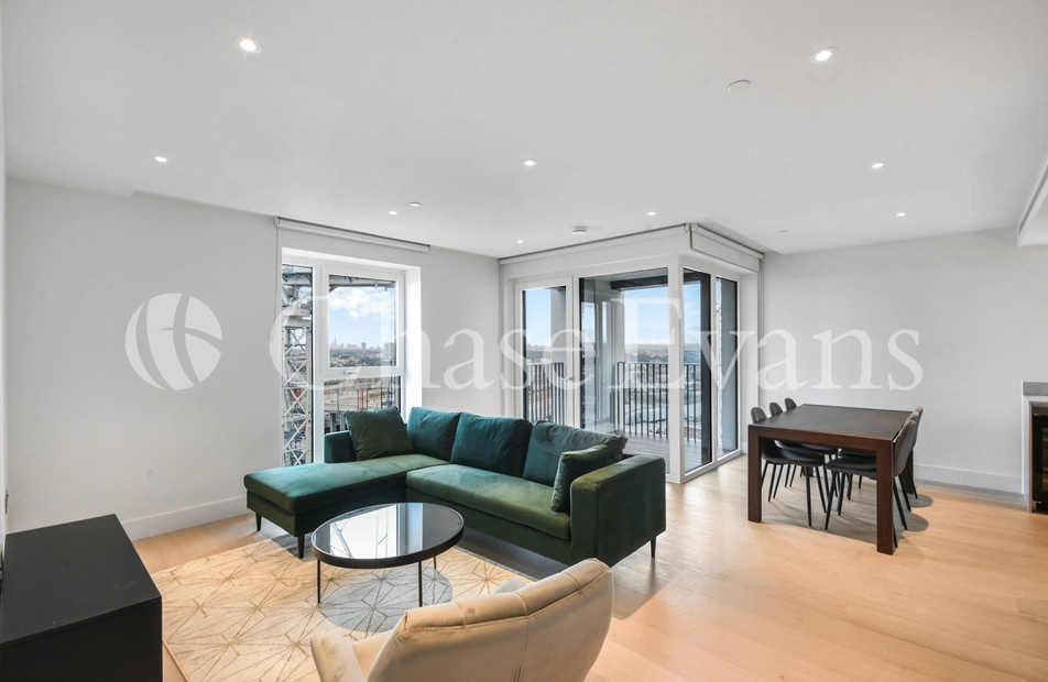 White City Living, Cascade Way, Shepards Bush, London, W12 - Chase Evans