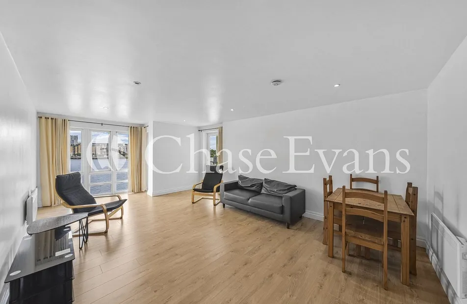 St. Davids Square, Docklands, London, E14 - Chase Evans
