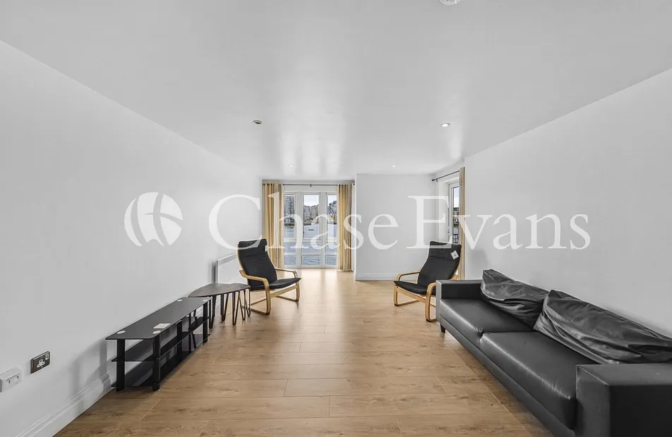St. Davids Square, Docklands, London, E14 - Chase Evans