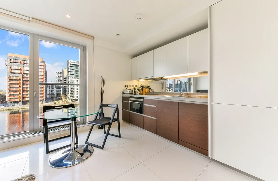 North Boulevard, 12 Baltimore Wharf, Canary Wharf, London, E14 - Chase Evans