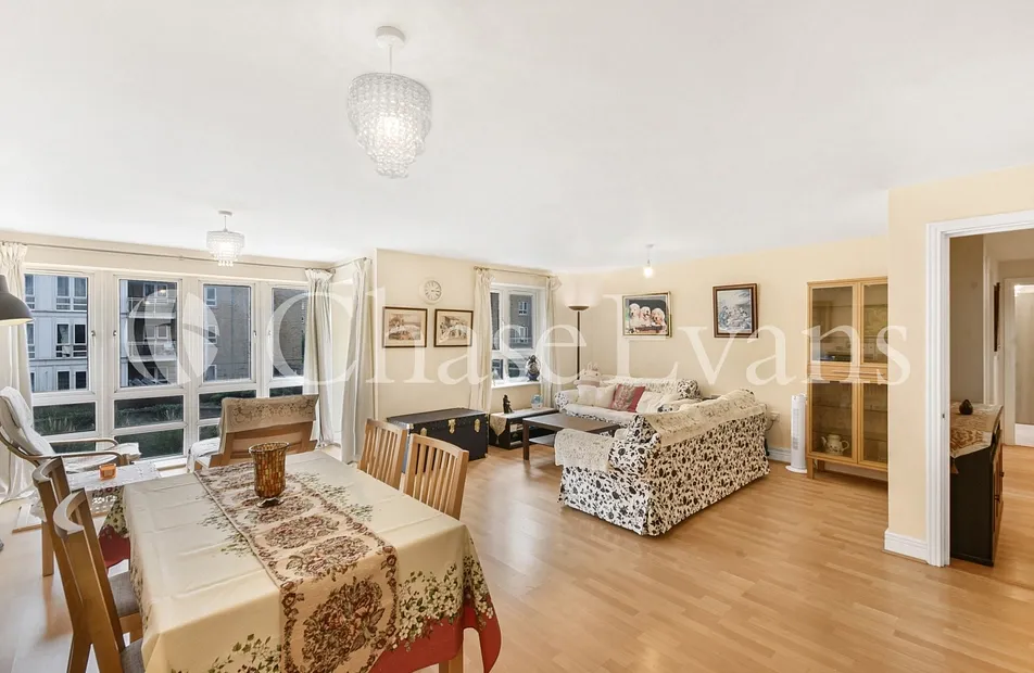 St. Davids Square, Isle Of Dogs, London, E14 - Chase Evans