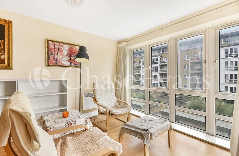 St. Davids Square, Isle Of Dogs, London, E14 - Chase Evans