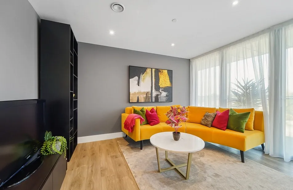 Sandown House, London Square, 124 High Street, Staines-upon-thames, Staines, TW18 - Chase Evans