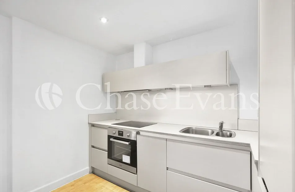 Queensgate House, Bow Central, 1 Hereford Road, Bow, E3 - Chase Evans