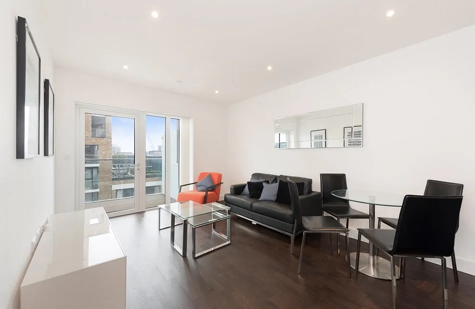 Duncombe House, Royal Arsenal, 15 Victory Parade, Woolwich, London, SE18 - Chase Evans