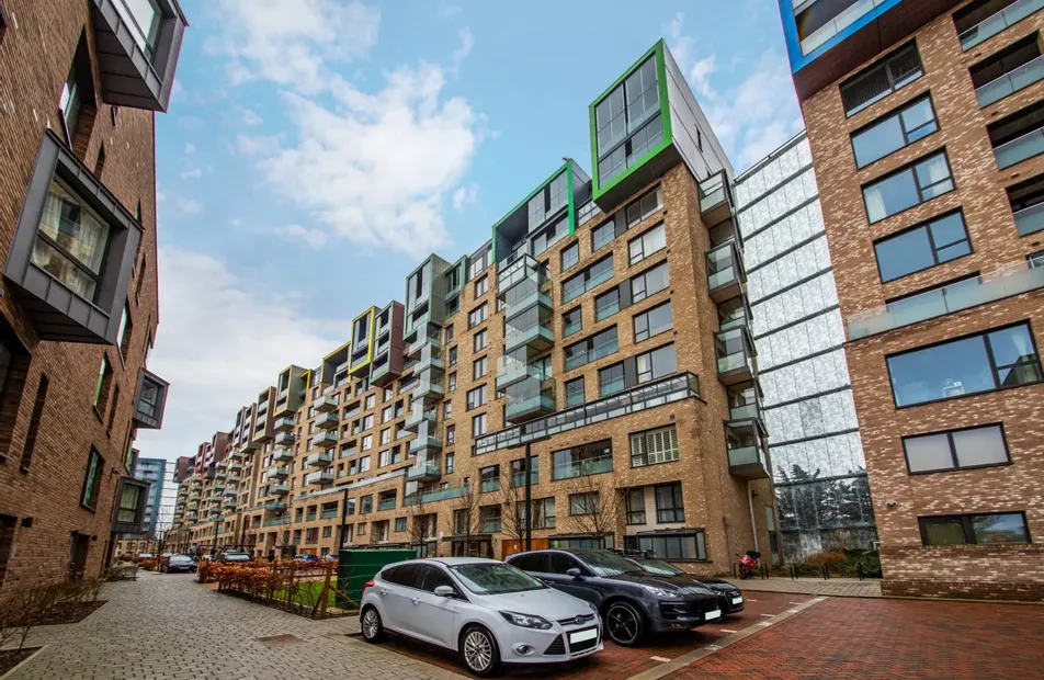Landmann Point, 6 Peartree Way, Greenwich Millennium Village, Greenwich, SE10 - Chase Evans