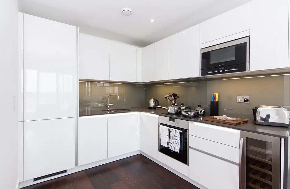 Ingrebourne Apartments, 5 Central Avenue, Fulham, London, SW6 - Chase Evans