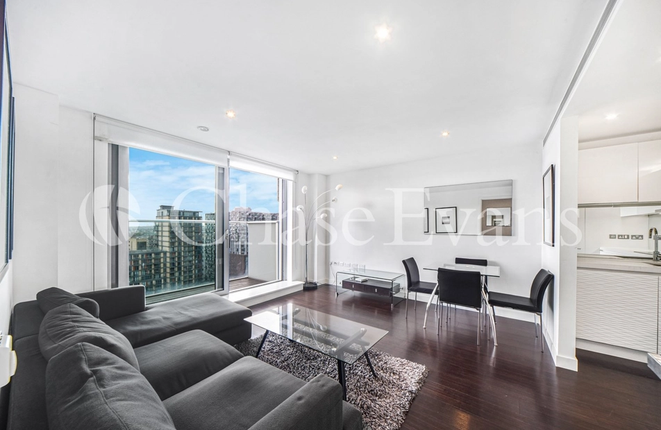 Pan Peninsula Square, Canary Wharf, London, E14 - Chase Evans