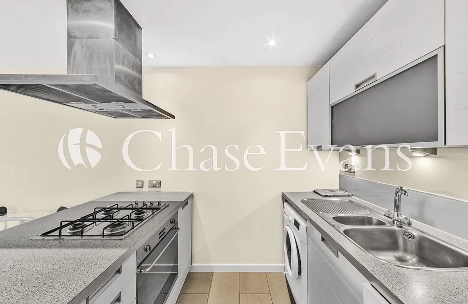 Equinox Building, 1 Douglas Path, Docklands, London, E14 - Chase Evans