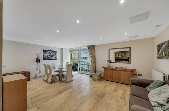 Canary Central, Cassilis Road, London, E14 - Chase Evans