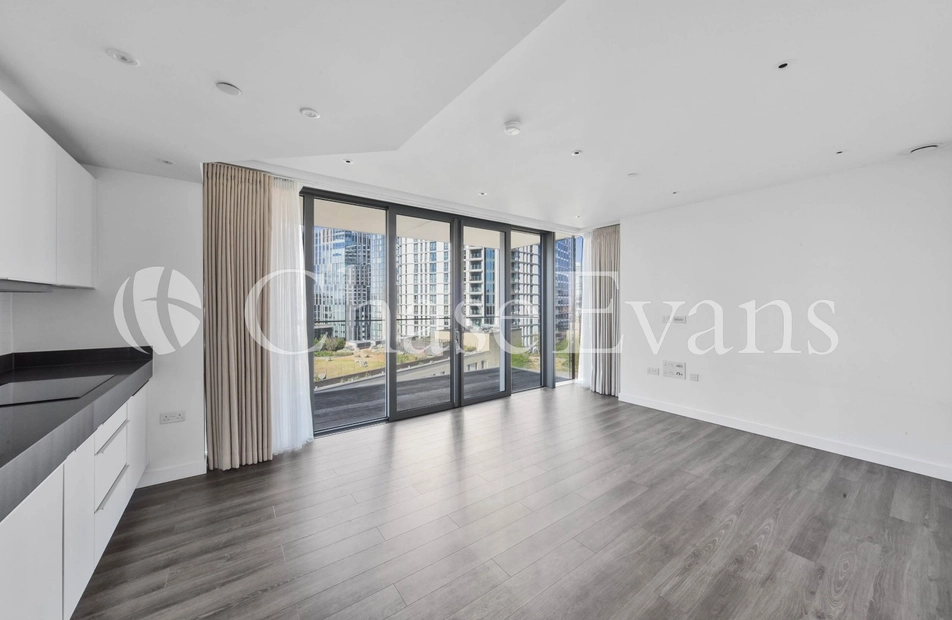 Kingwood House, Goodmans Fields, Chaucer Gardens, Aldgate, London, E1 - Chase Evans