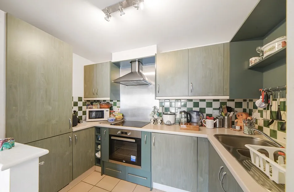 St Davids Square, Docklands, London, E14 - Chase Evans