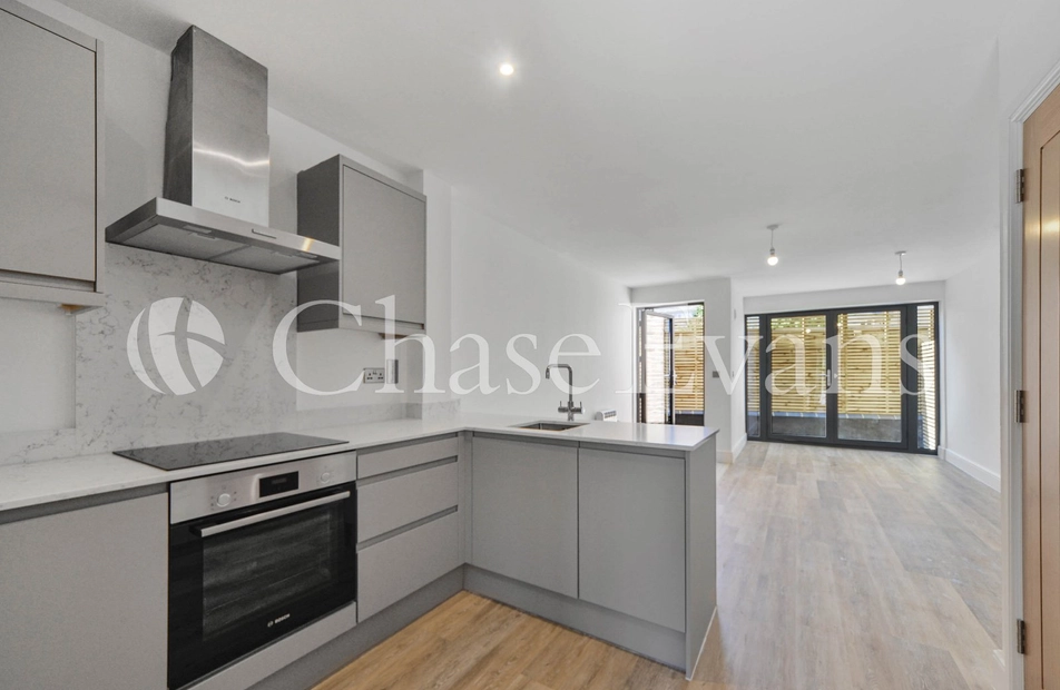 Thomas Road, Poplar, London, E14 - Chase Evans