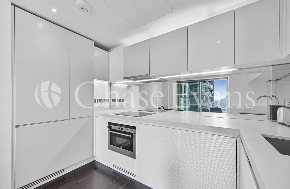 Pan Peninsula Square, Canary Wharf, London, E14 - Chase Evans