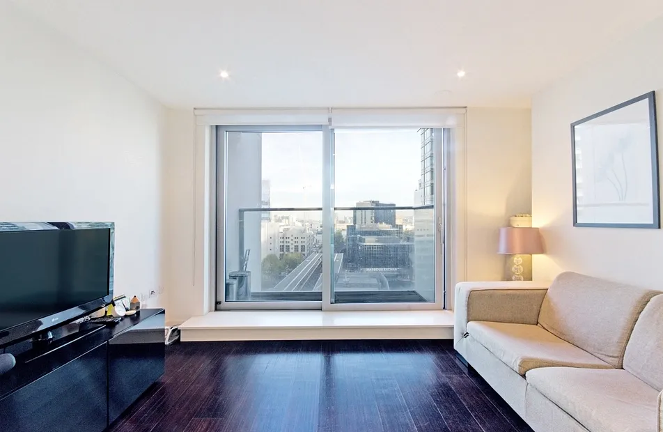 Pan Peninsula, Canary Wharf, London, E14 - Chase Evans