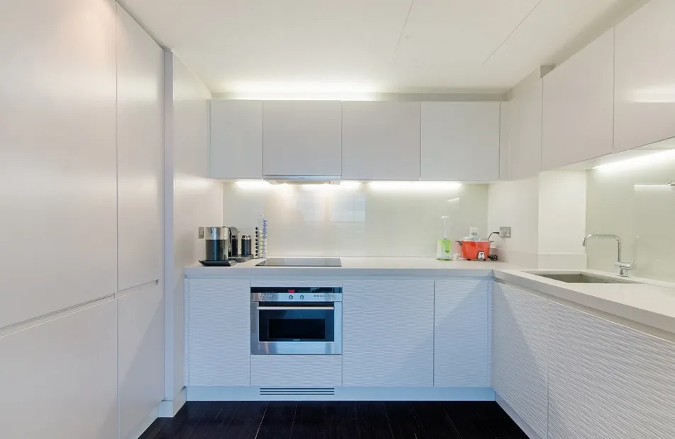 Pan Peninsula, Canary Wharf, London, E14 - Chase Evans