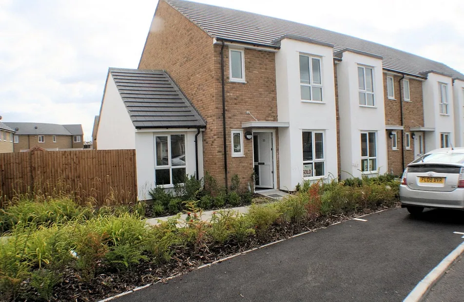 Evergreen Drive, West Drayton, London, UB7 - Chase Evans