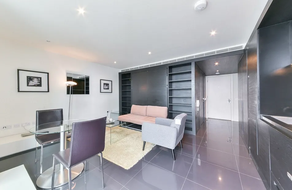 Pan Peninsula, Canary Wharf, London, E14 - Chase Evans