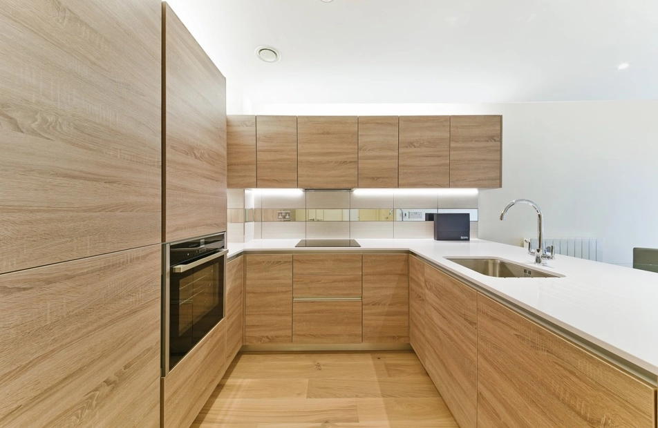 Duke Of Wellington Avenue, Woolwich, London, SE18 - Chase Evans