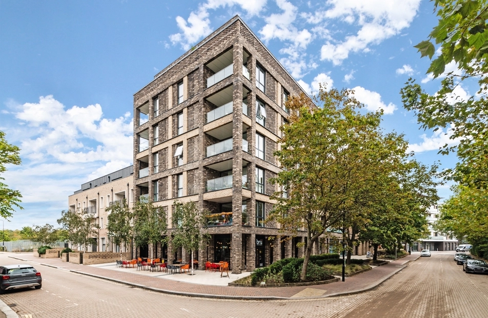 Quebec Way, London Square, Canada Water, London, SE16 - Chase Evans