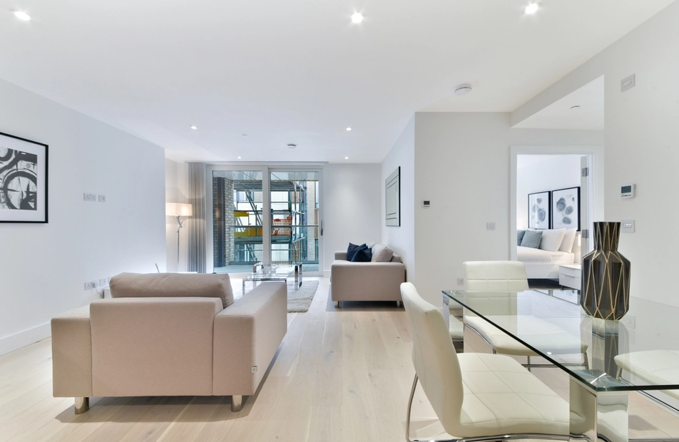 Quebec Way, London Square, Canada Water, London, SE16 - Chase Evans