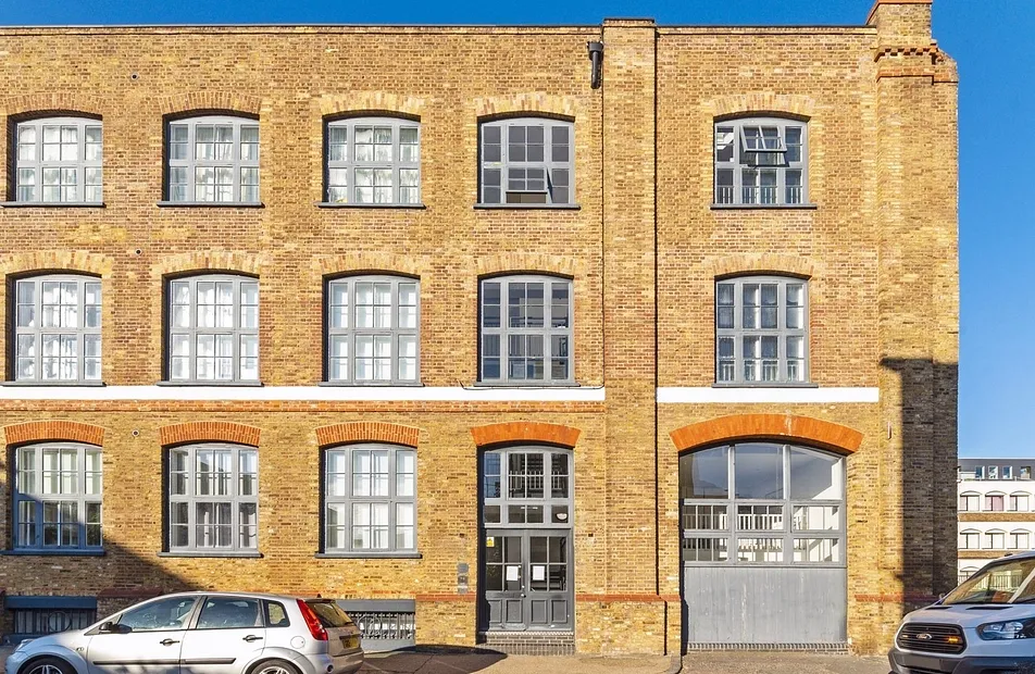 Trent Court, Royal Quay, Dod Street, Limehouse, London, E14 - Chase Evans