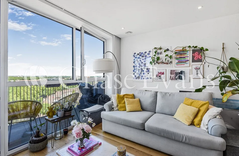 Caxton Street North, Canning Town, London, E16 - Chase Evans