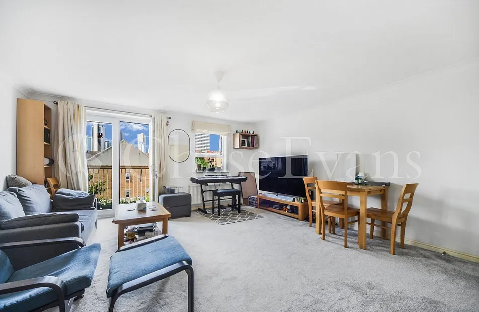 Schooner Close, Isle Of Dogs, London, E14 - Chase Evans