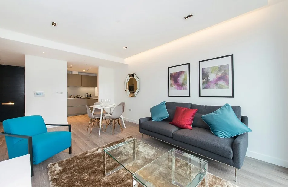 Leman Street, Goodmans Fields, Aldgate, London, E1 - Chase Evans