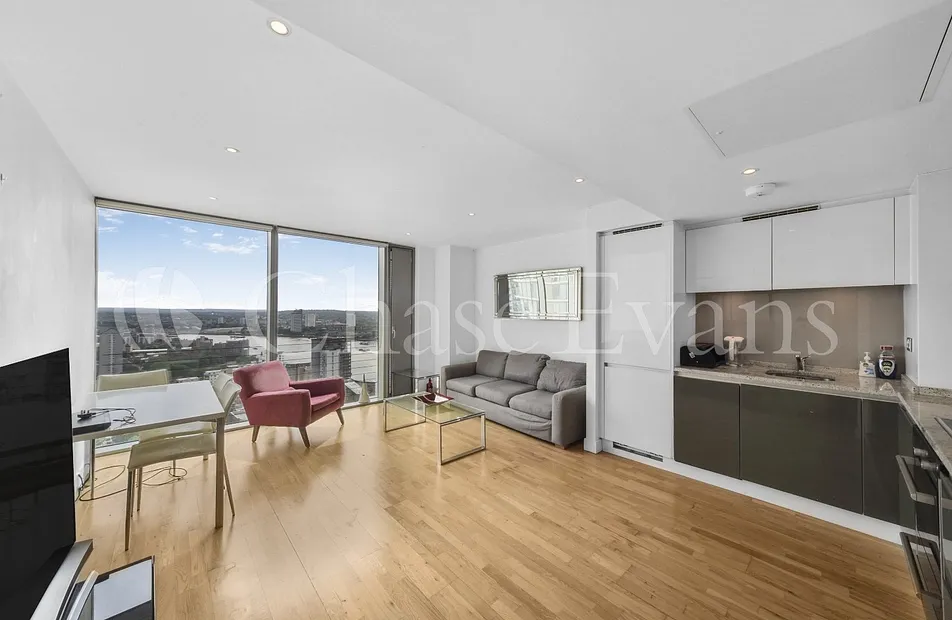 Landmark West Tower, Marsh Wall, Canary Wharf, London, E14 - Chase Evans