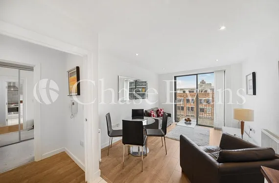 Essian Street, Limehouse, London, E1 - Chase Evans