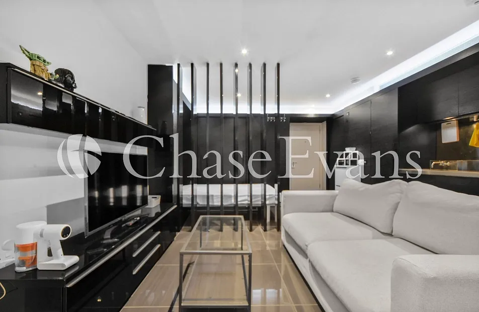 Pan Peninsula, Canary Wharf, London, E14 - Chase Evans