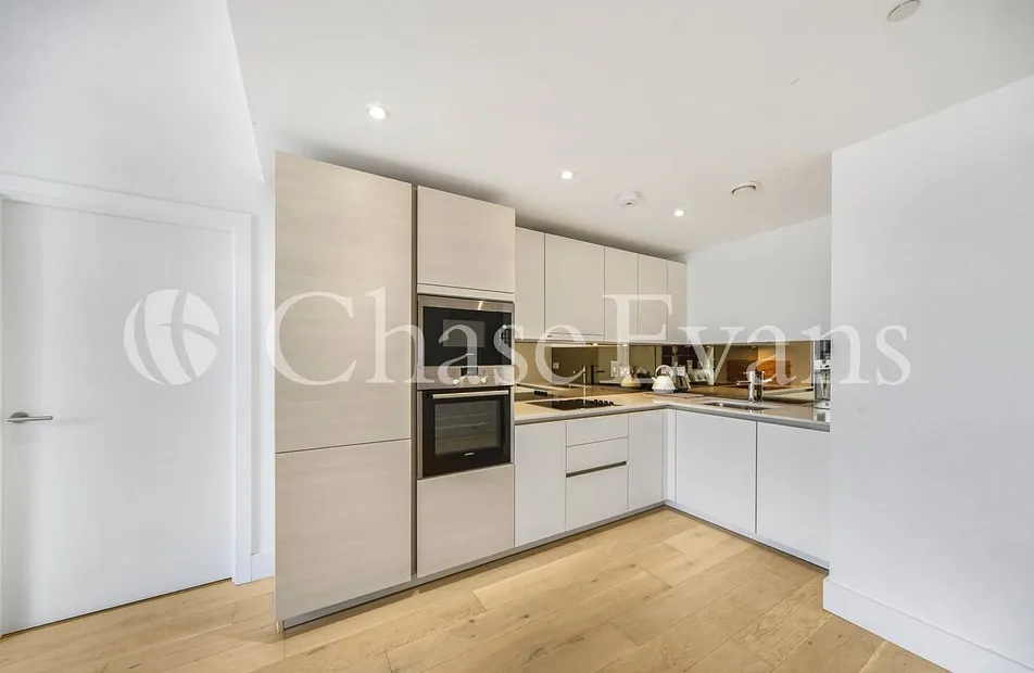 Maple Way, London Square, Canada Water, London, SE16 - Chase Evans