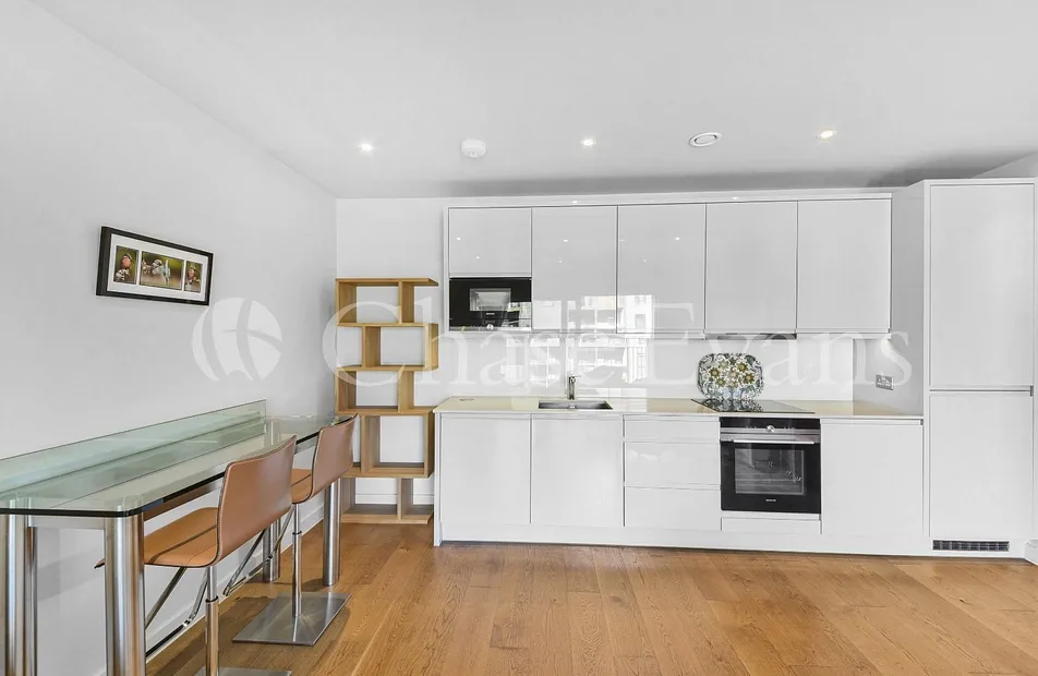 Lismore Boulevard, Colindale Gardens, Colindale, London, NW9 - Chase Evans