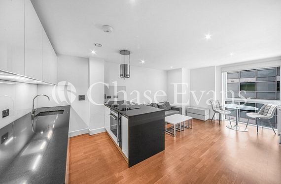 Crawford Building, Whitechapel High Street, Aldgate, London, E1 - Chase Evans