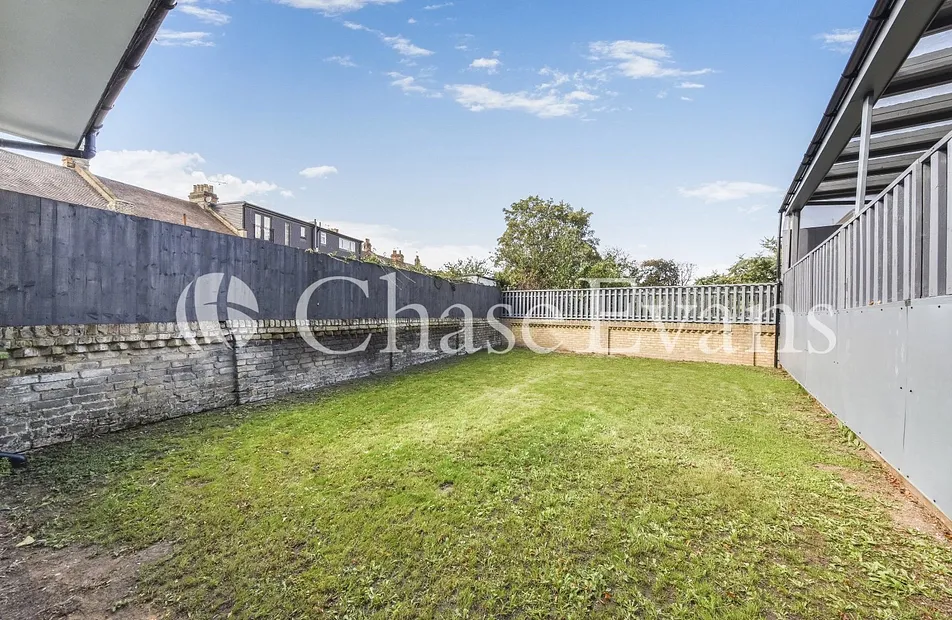 Northbrook Road, Ilford, Essex, IG1 - Chase Evans