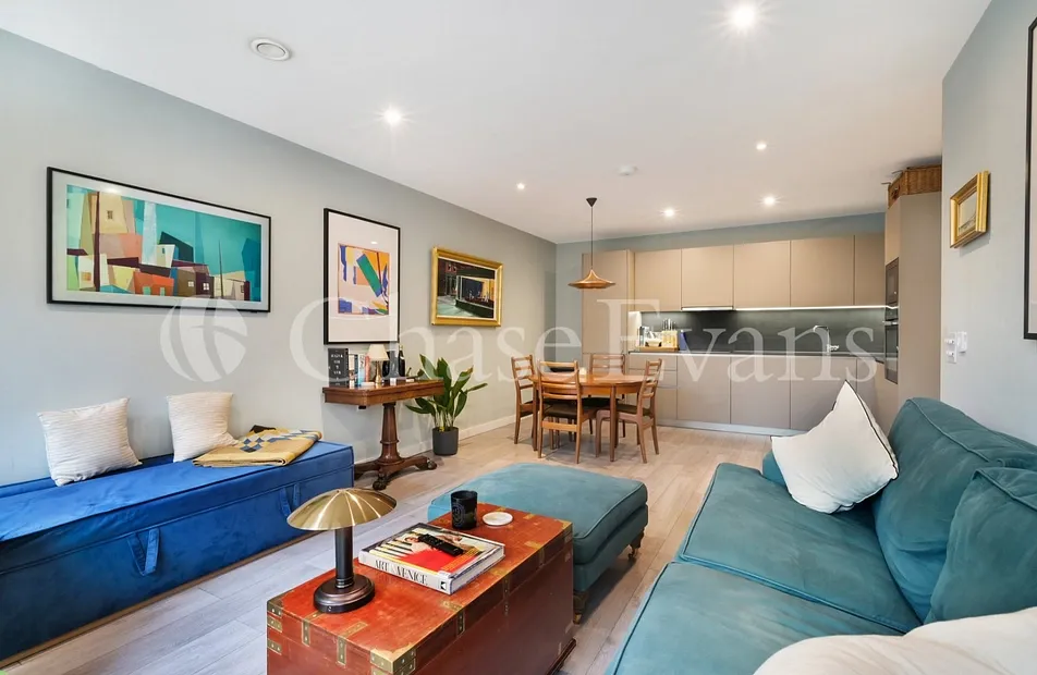 Chatteris Way, Elephant & Castle, London, SE17 - Chase Evans