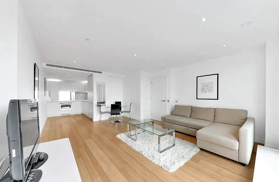 West Tower, Pan Peninsula, 1 Pan Peninsula Square, Canary Wharf, London, E14 - Chase Evans