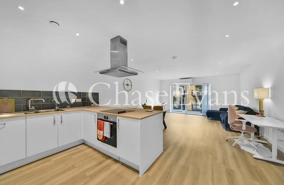 Searles Court, Rolfe Terrace, Woolwich, London, SE18 - Chase Evans